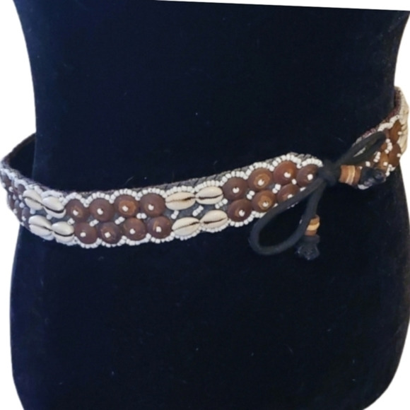 Puka shell hand crafted belt S.M NWOT - Picture 1 of 12